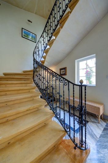 Image No.14-3 Bed Townhouse for sale