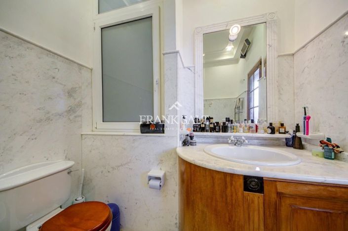 Image No.22-3 Bed Townhouse for sale