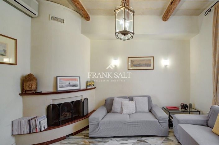 Image No.3-3 Bed Townhouse for sale