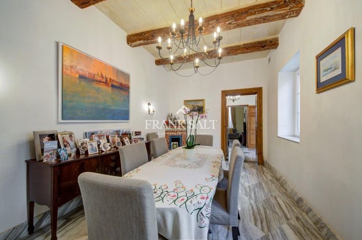 Image No.7-3 Bed Townhouse for sale