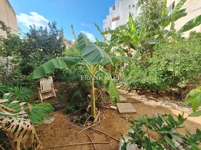 Image No.6-2 Bed Townhouse for sale