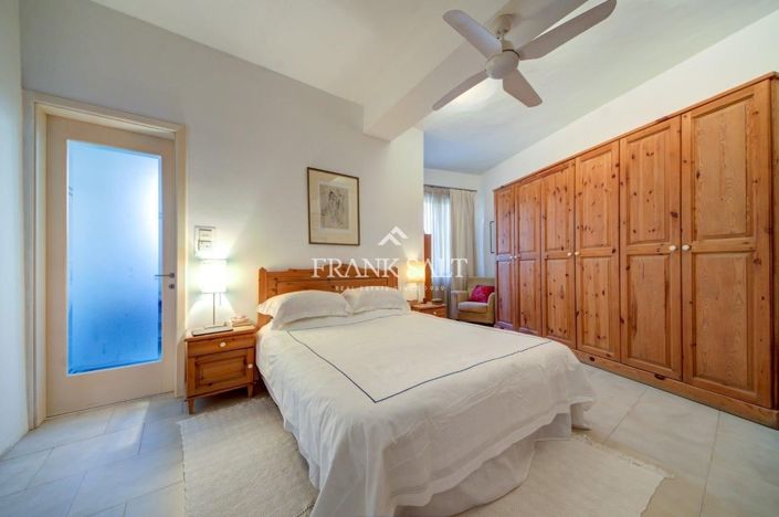 Image No.16-3 Bed Townhouse for sale