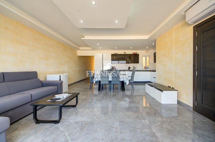 Image No.6-Penthouse de 3 chambres à vendre à Ghajnsielem