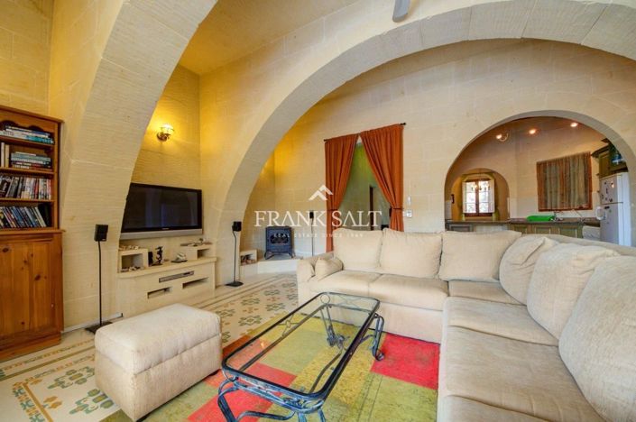 Image No.5-Ferme de 3 chambres à vendre à Qala