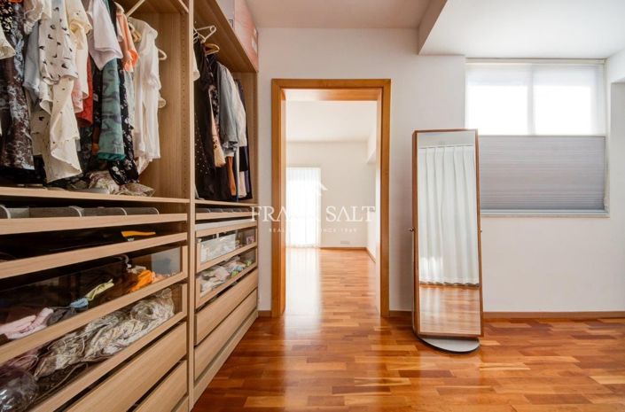 Image No.19-5 Bed Penthouse for sale