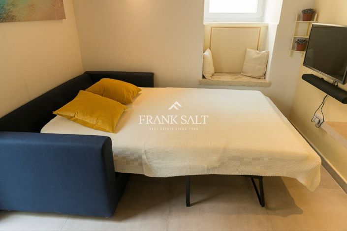 Image No.14-2 Bed Townhouse for sale