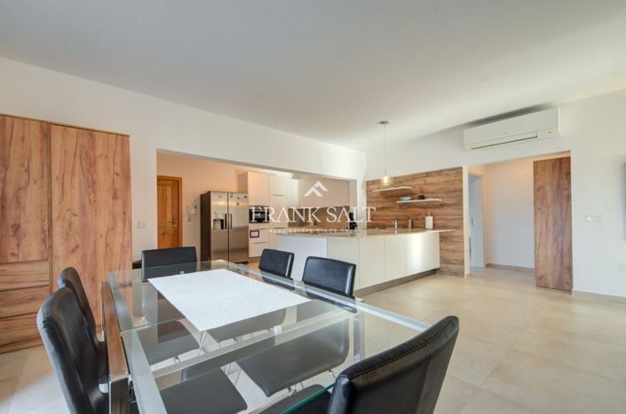 Image No.2-Penthouse de 4 chambres à vendre à Mellieha