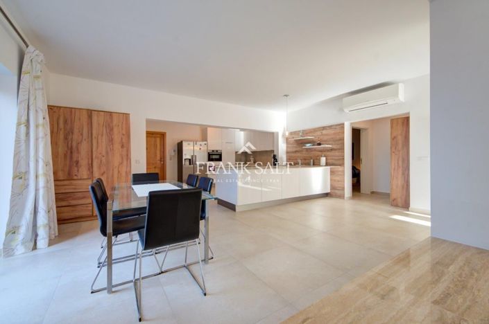 Image No.5-Penthouse de 4 chambres à vendre à Mellieha