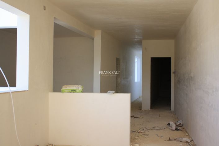 Image No.12-3 Bed Property for sale