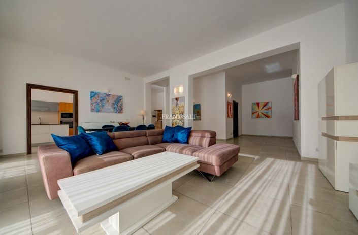 Image No.20-3 Bed Property for sale