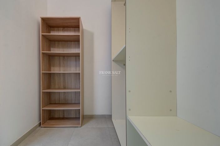 Image No.23-3 Bed Property for sale