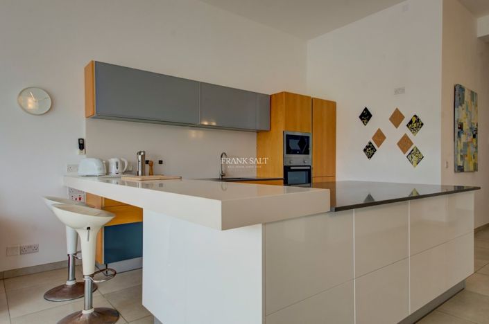 Image No.9-3 Bed Property for sale