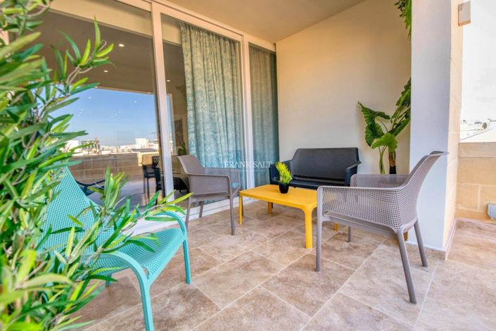 Image No.12-3 Bed Property for sale