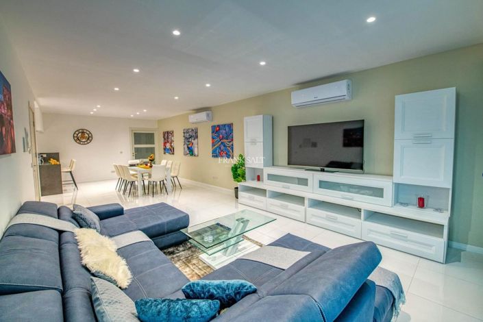 Image No.2-3 Bed Property for sale