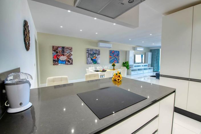 Image No.7-3 Bed Property for sale