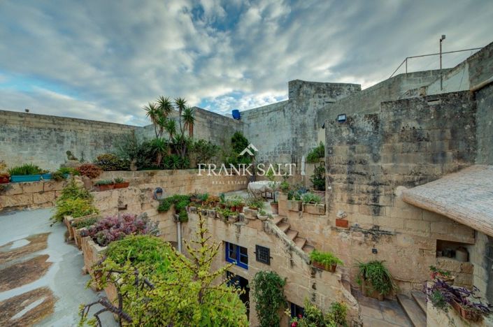 Image No.9-Ferme de 3 chambres à vendre à Malta