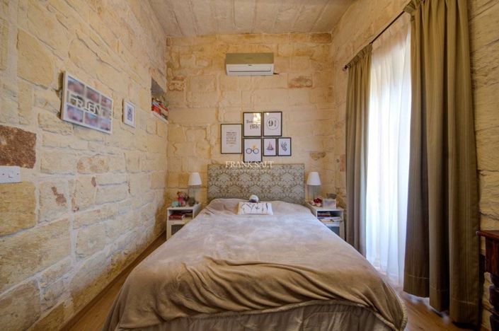 Image No.9-Propriété de 5 chambres à vendre à Naxxar