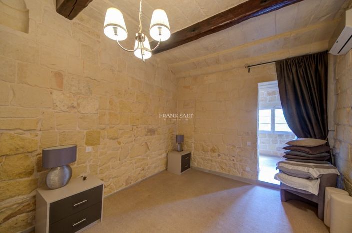 Image No.11-Propriété de 5 chambres à vendre à Naxxar