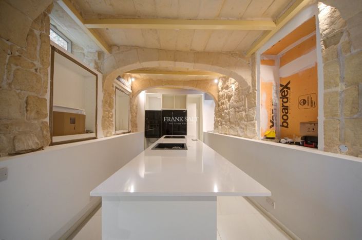 Image No.6-Propriété de 5 chambres à vendre à Naxxar