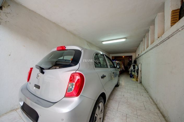 Image No.16-3 Bed Property for sale