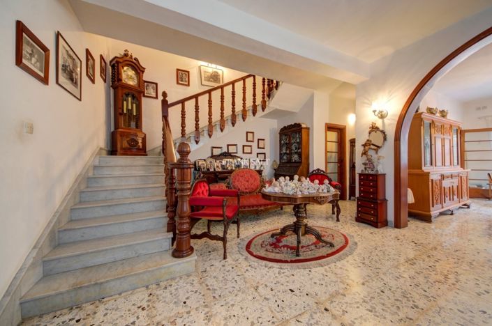 Image No.3-3 Bed Property for sale