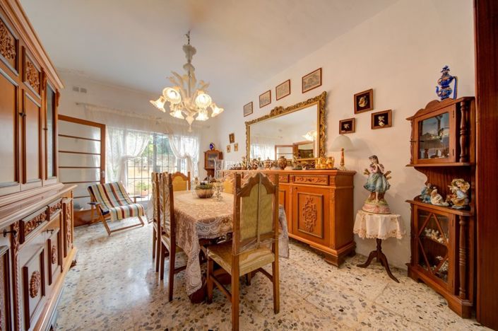 Image No.6-3 Bed Property for sale