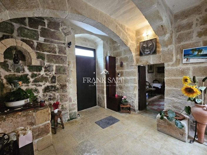 Image No.2-Ferme de 3 chambres à vendre à Mosta
