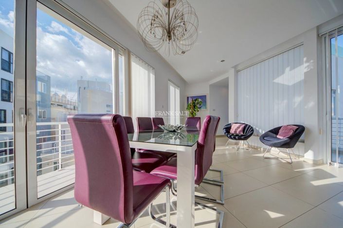 Image No.14-Propriété de 4 chambres à vendre à Sliema