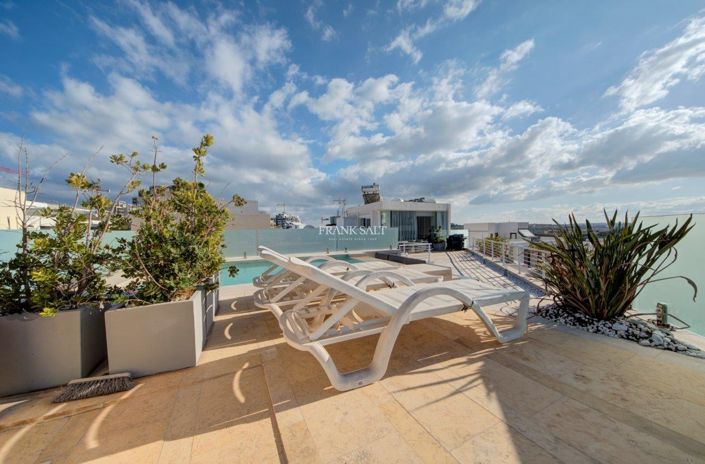 Image No.3-Propriété de 4 chambres à vendre à Sliema