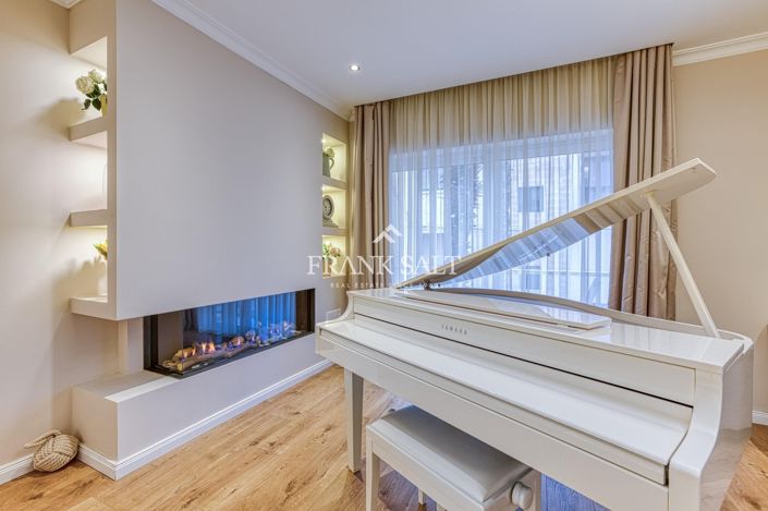 Image No.12-3 Bed Apartment for sale