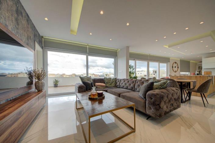 Image No.1-3 Bed Penthouse for sale