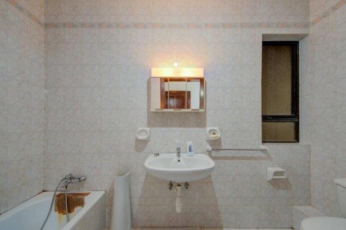 Image No.22-2 Bed Apartment for sale