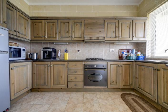 Image No.17-3 Bed Apartment for sale