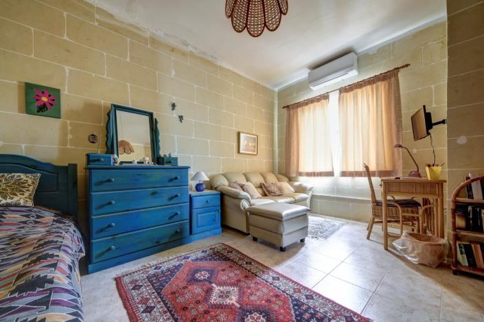 Image No.23-3 Bed Apartment for sale