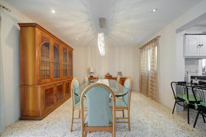 Image No.21-3 Bed Apartment for sale