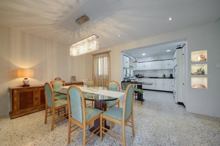 Image No.22-3 Bed Apartment for sale