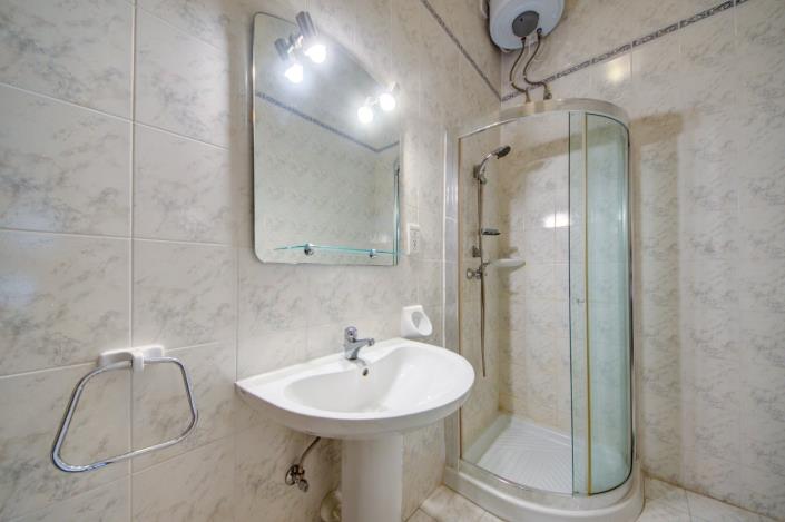 Image No.10-3 Bed Apartment for sale