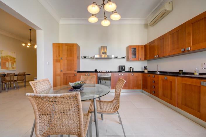 Image No.1-3 Bed Apartment for sale