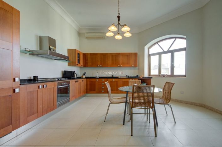 Image No.5-Propriété de 3 chambres à vendre à Sliema