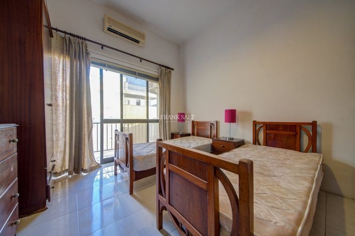 Image No.13-Propriété de 4 chambres à vendre à Sliema