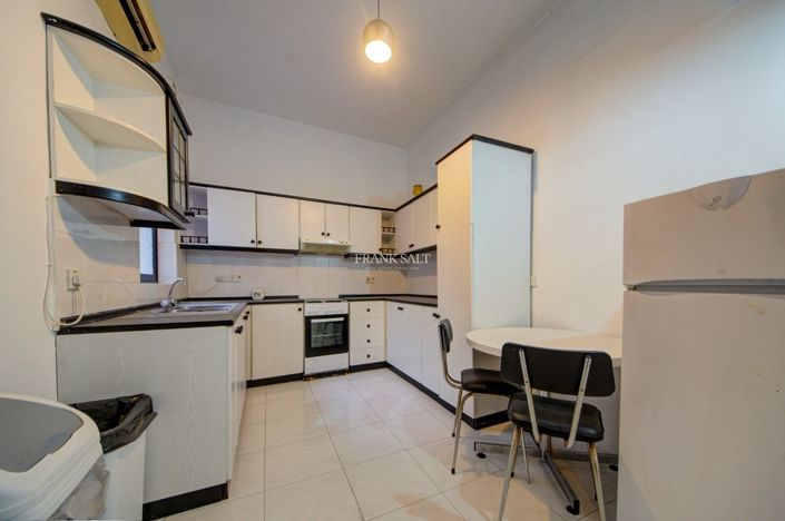 Image No.14-Propriété de 4 chambres à vendre à Sliema