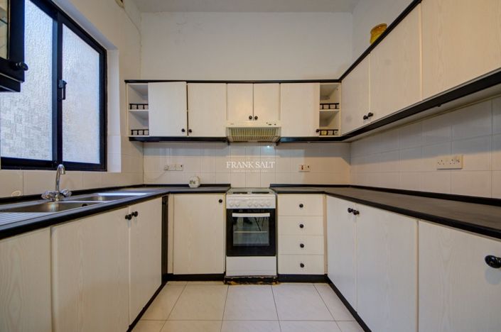 Image No.15-Propriété de 4 chambres à vendre à Sliema