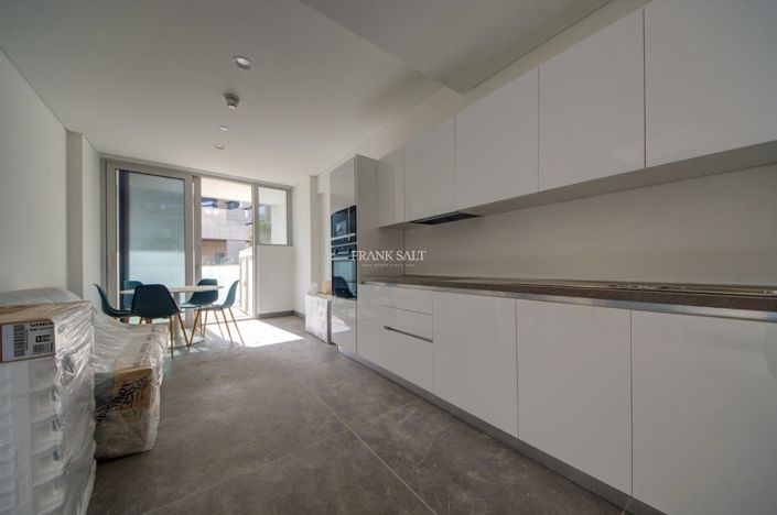 Image No.4-Propriété de 1 chambre à vendre à Malta