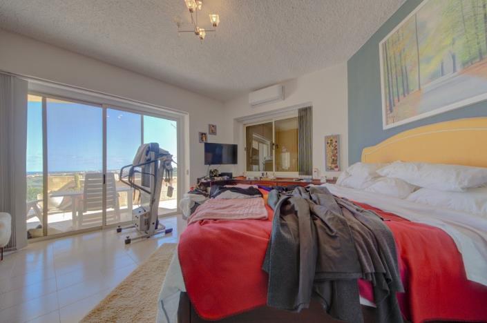 Image No.24-2 Bed Apartment for sale