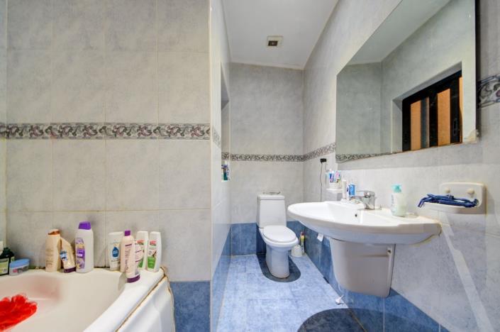 Image No.20-3 Bed House for sale