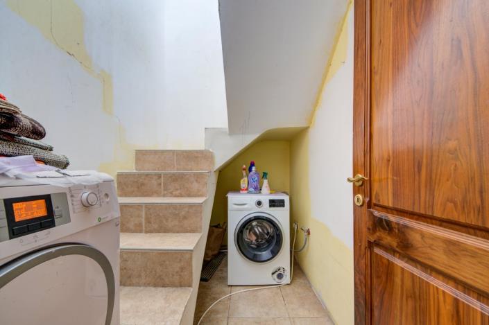 Image No.26-3 Bed House for sale