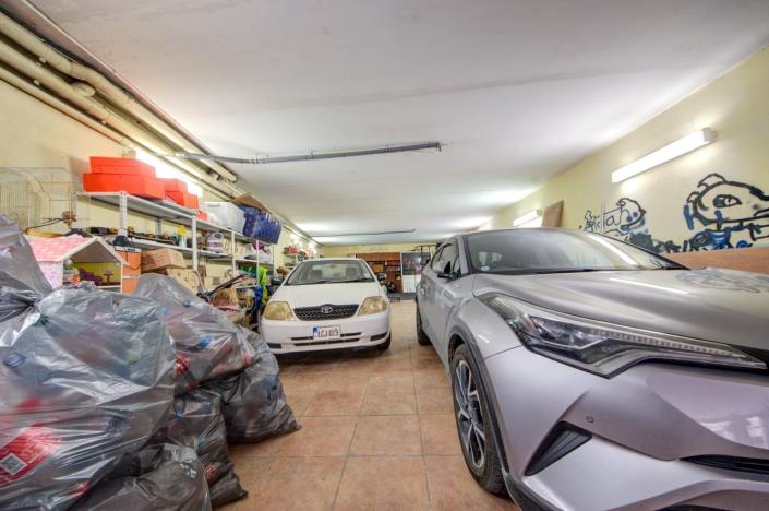 Image No.29-3 Bed House for sale