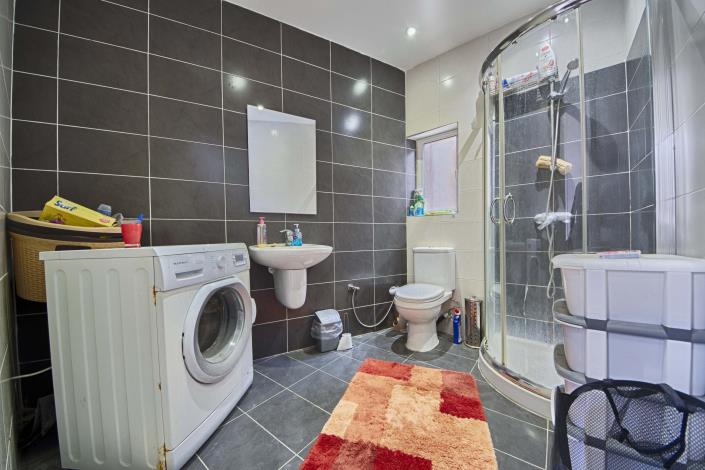 Image No.4-5 Bed Maisonette for sale