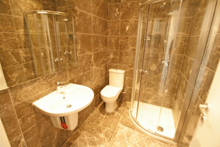 Image No.15-5 Bed Maisonette for sale