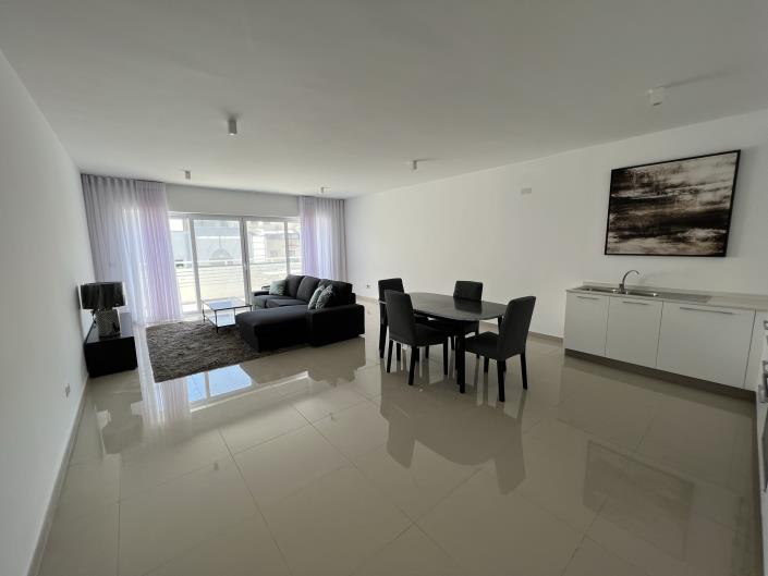 Image No.20-3 Bed Apartment for sale